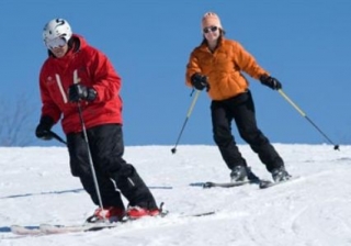 Escuela de esquí y snowboard en 74 
